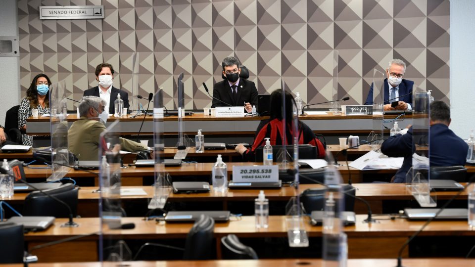 Profissionais de saúde cobram da CPI cautela nas menções aos cuidados paliativos